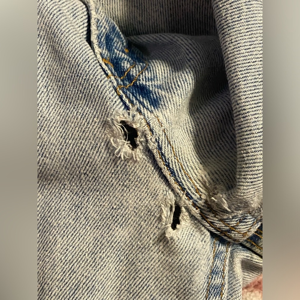 Vintage Levi's 521 Jeans, Womens Size 6S Tapered Leg, MOM Jeans, Acid Washed - Picture 3 of 7